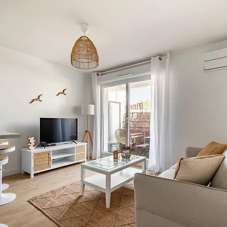 Cosy, Climatise, Calme, Parking - Proche Aeroport Apartment