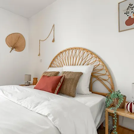 Cosy, Climatise, Calme, Parking - Proche Aeroport Apartment