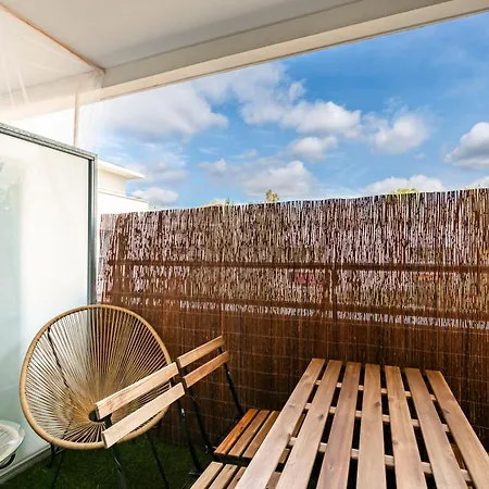Apartment Cosy, Climatise, Calme, Parking - Proche Aeroport *
